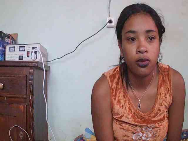 TriciaBella webcam