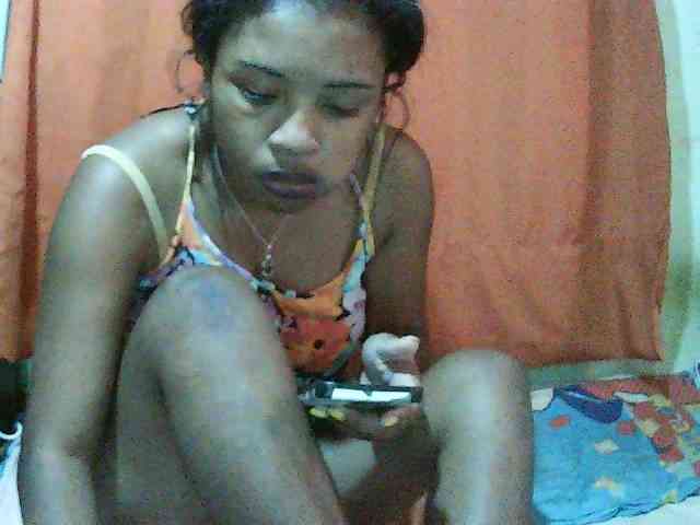 TriciaBella webcam