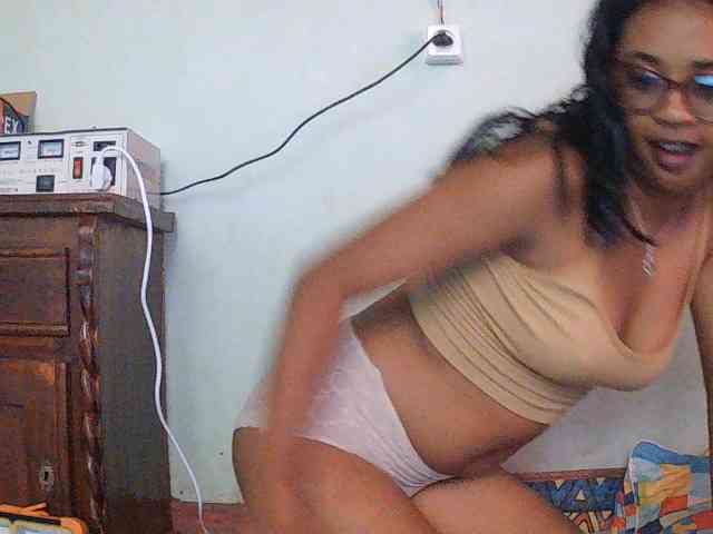 Modèle: TriciaBella