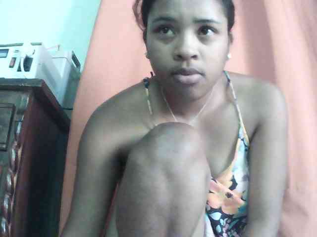TriciaBella webcam