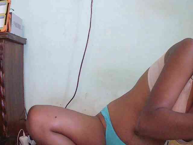 TriciaBella webcam
