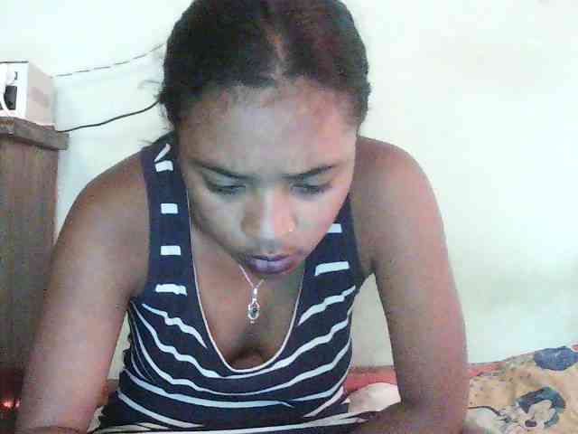 TriciaBella webcam