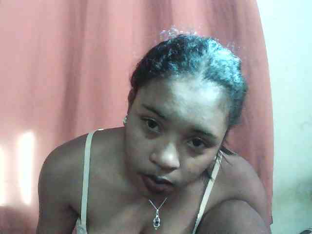 TriciaBella webcam