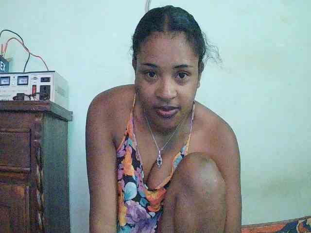 TriciaBella webcam