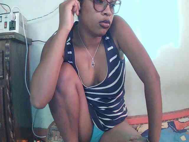 TriciaBella webcam