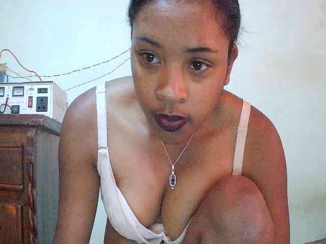 Modèle: TriciaBella