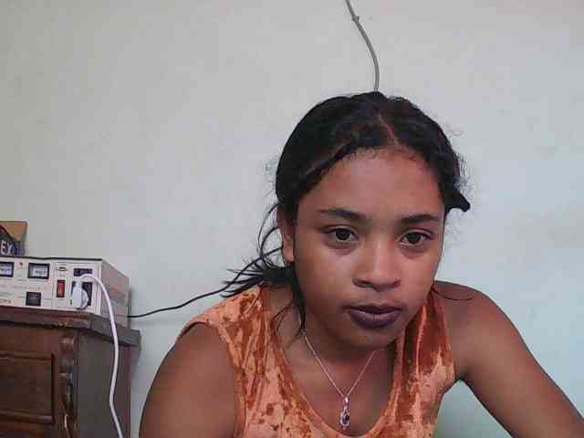 TriciaBella webcam