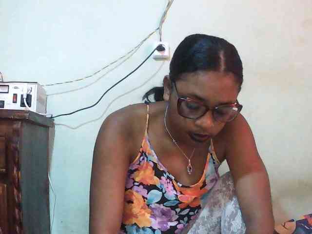 TriciaBella webcam