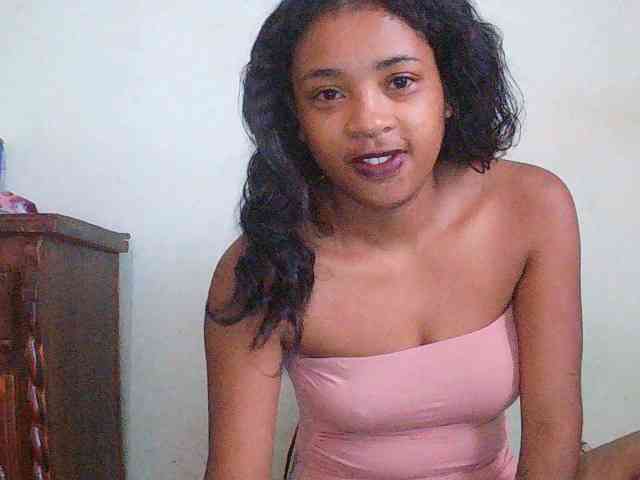 Modèle: TriciaBella