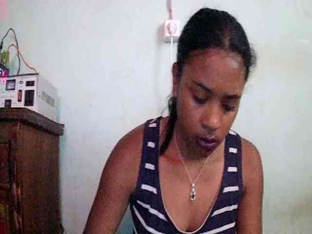 TriciaBella webcam