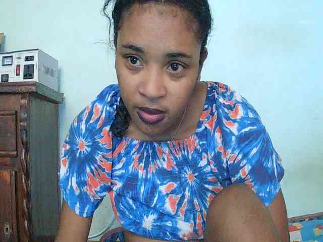 TriciaBella webcam