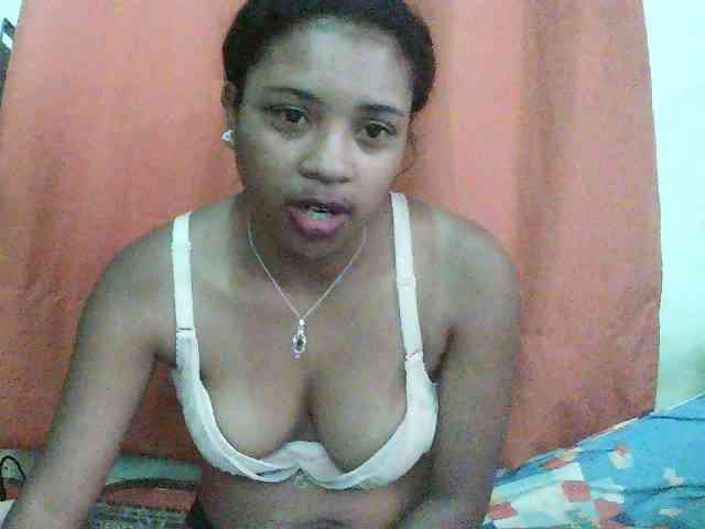 TriciaBella's webcam live show