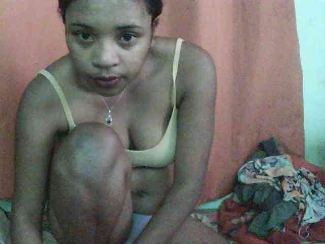TriciaBella webcam