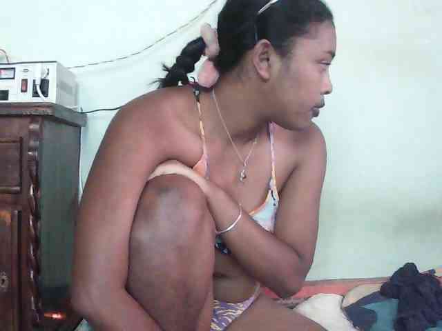 TriciaBella webcam