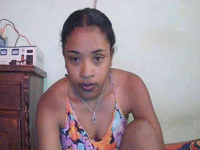 TriciaBella webcam