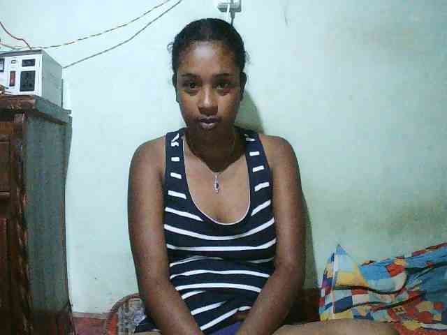 TriciaBella webcam