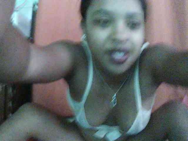 TriciaBella webcam
