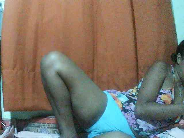 TriciaBella webcam