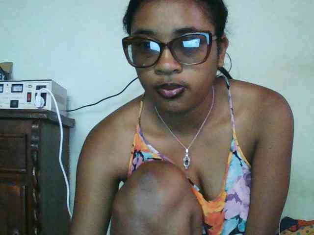 TriciaBella webcam