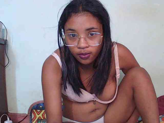 Modèle: TriciaBella