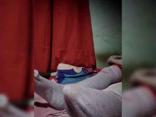 TriciaBella webcam