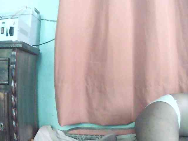 TriciaBella webcam