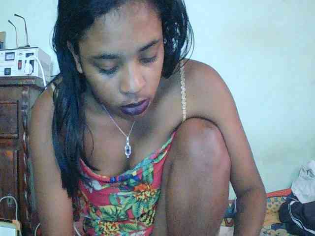TriciaBella webcam