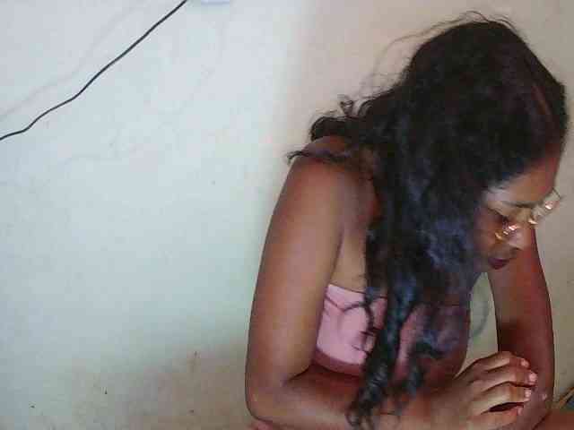 TriciaBella webcam