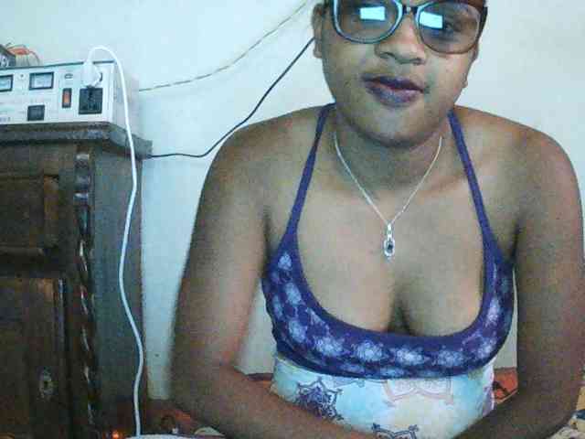 Modèle: TriciaBella