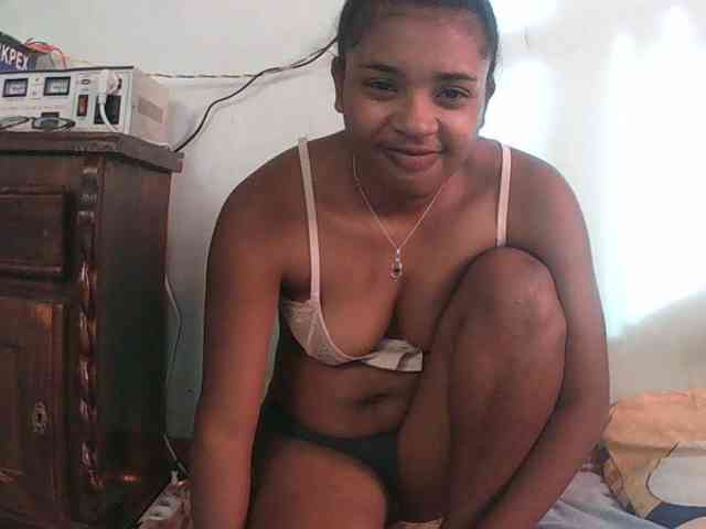 TriciaBella webcam
