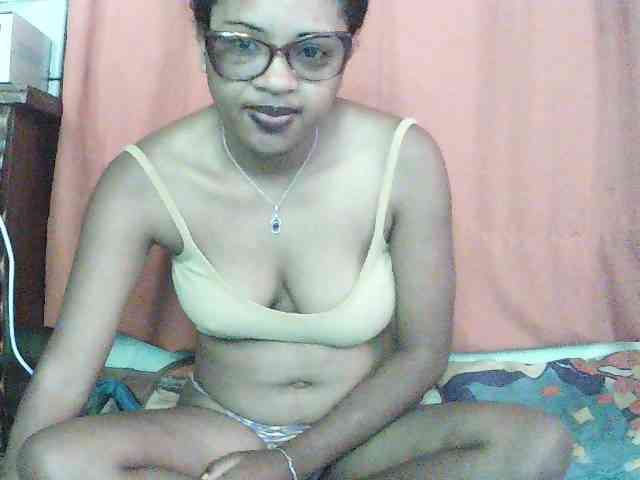 Modèle: TriciaBella