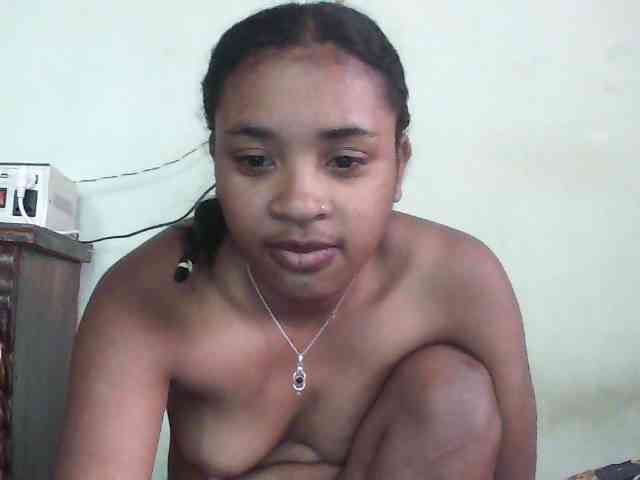 TriciaBella webcam