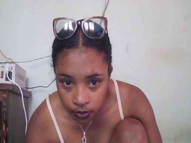 TriciaBella webcam