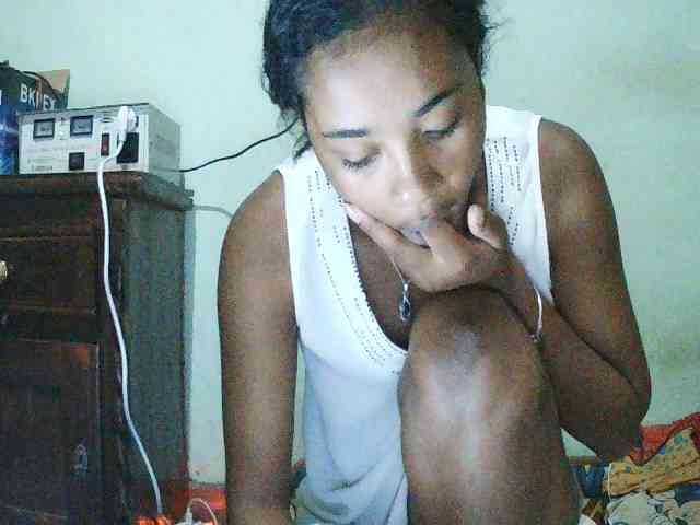 TriciaBella webcam