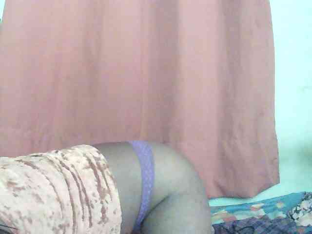 TriciaBella webcam