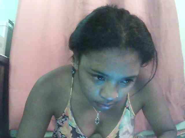 TriciaBella webcam