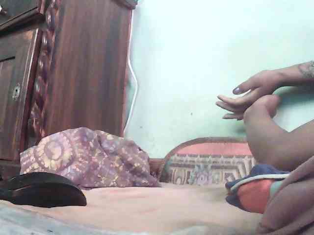 TriciaBella webcam