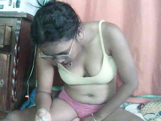 TriciaBella webcam