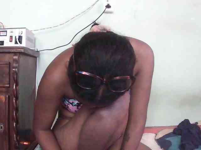TriciaBella webcam
