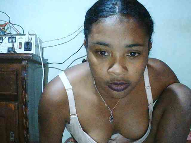 TriciaBella webcam