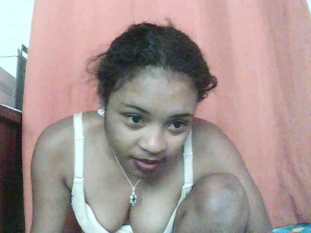 TriciaBella webcam