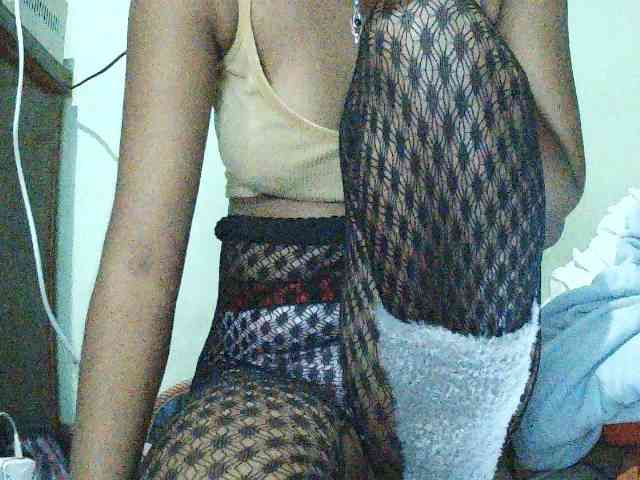 TriciaBella webcam