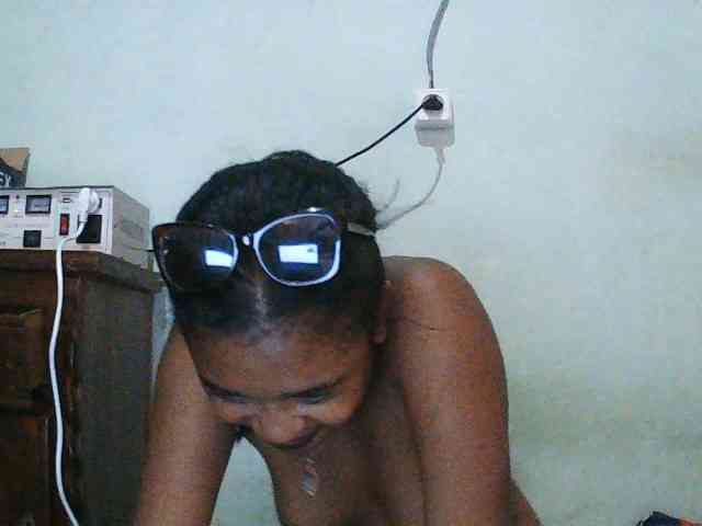 TriciaBella webcam