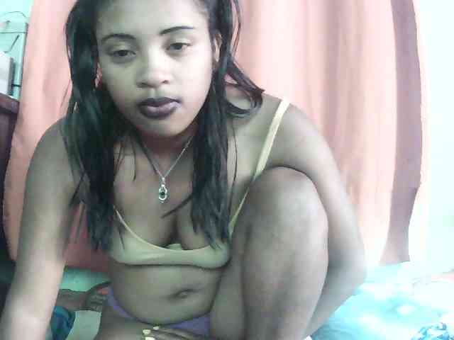 TriciaBella webcam