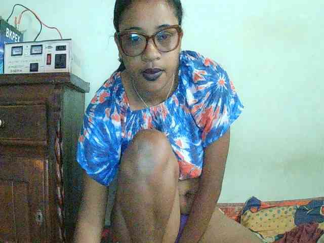Modèle: TriciaBella