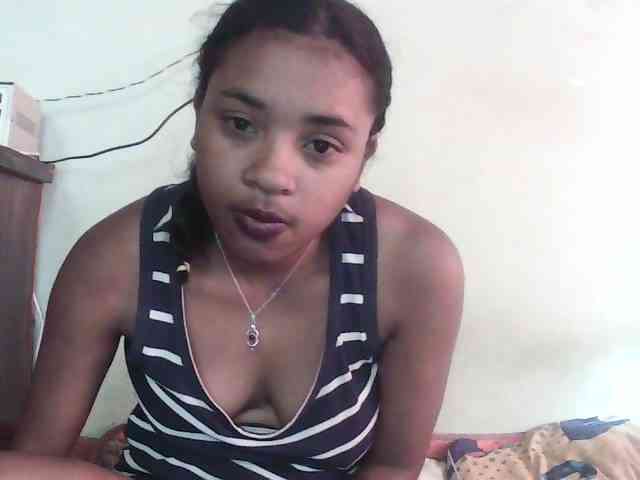 TriciaBella webcam
