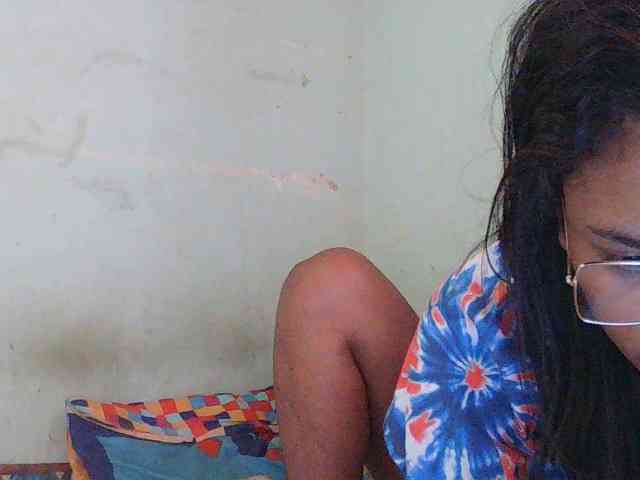TriciaBella webcam