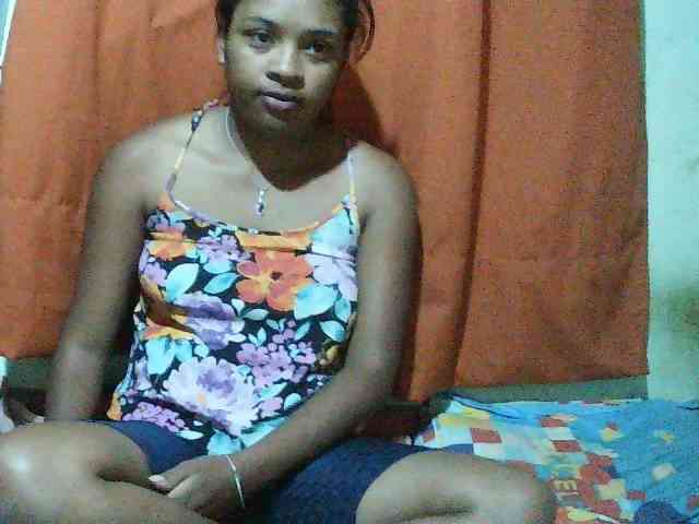 TriciaBella webcam