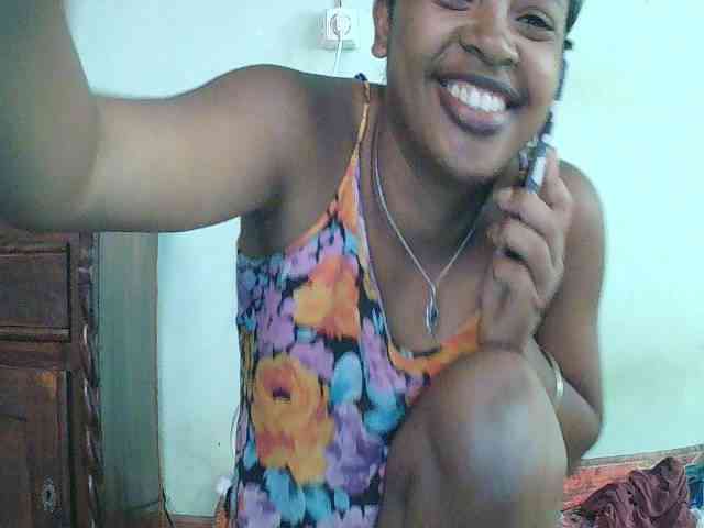 TriciaBella webcam
