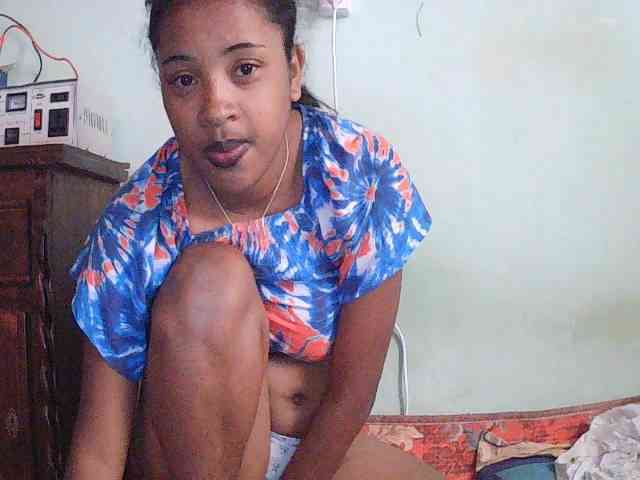 TriciaBella webcam